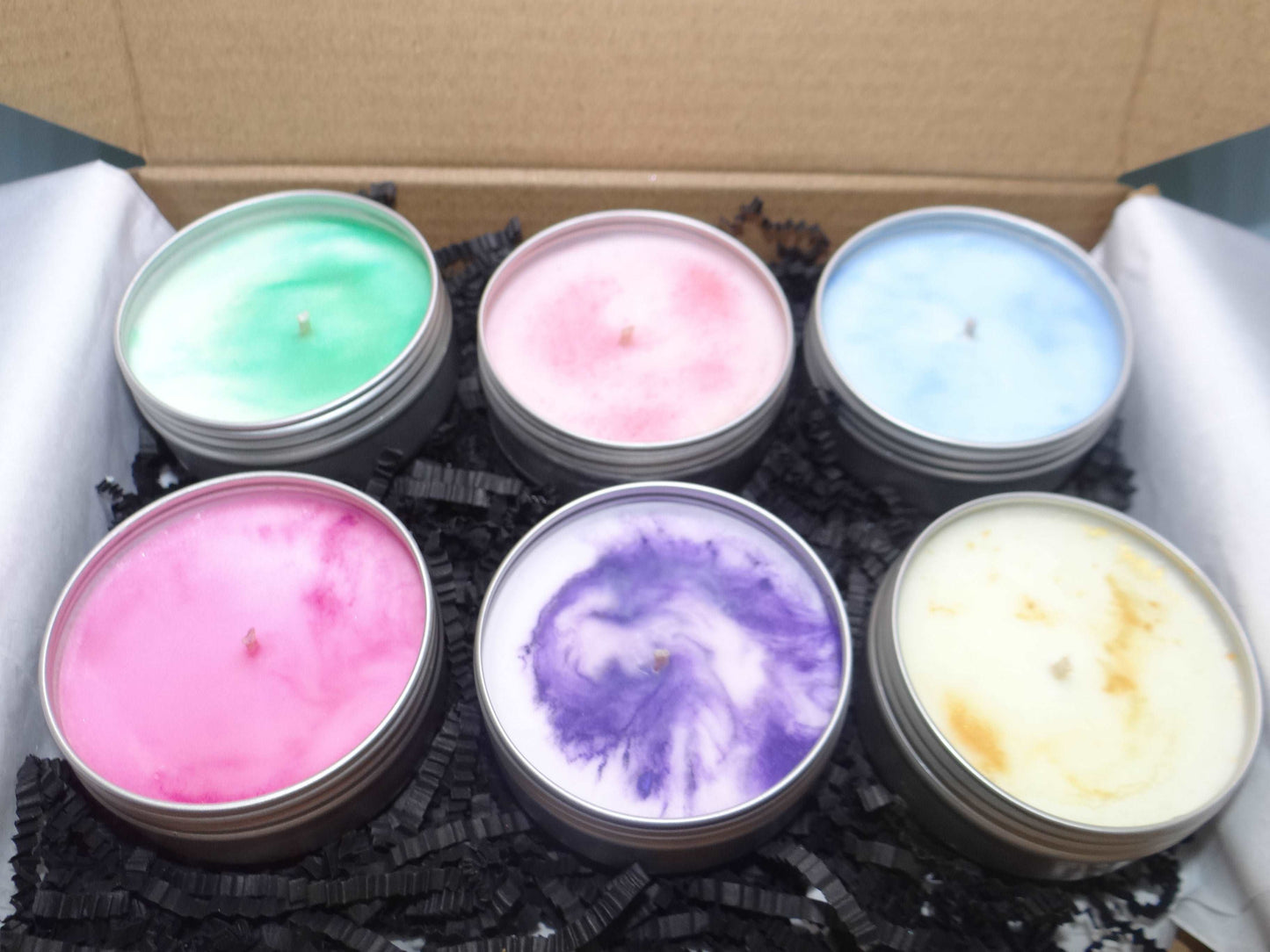 This sampler set consists of six 1.5oz tin soy wax candles from the new Spring Collection, featuring a variety of scents to explore. It's an ideal option for discovering all the spring fragrance options cost-effectively. It also makes for a unique and personalized gift, perfect as a holiday stocking stuffer.