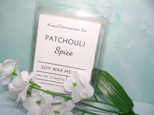 These small-batch wax melts are created with premium fragrance oils and 100% sustainable soy wax, ensuring a clean burn. Each wax melt is hand-poured and meticulously labeled for a personalized touch.